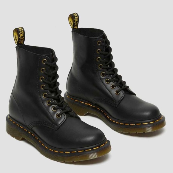 Dr. Martens Shoes - NEW W/O BOX DRMARTEN 1460 PASCAL Womens